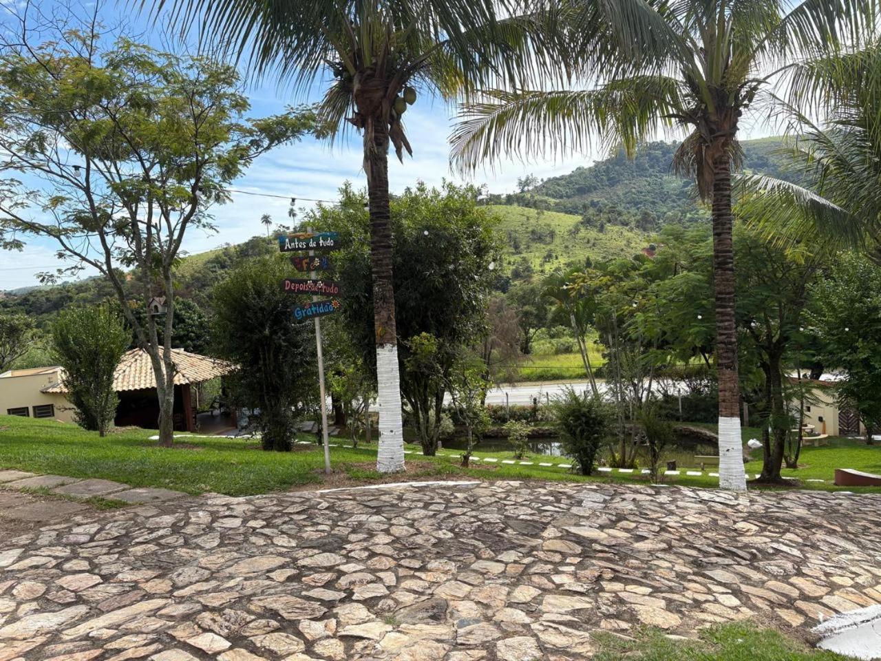 Pousada Duas Marias Lindoia Bagian luar foto