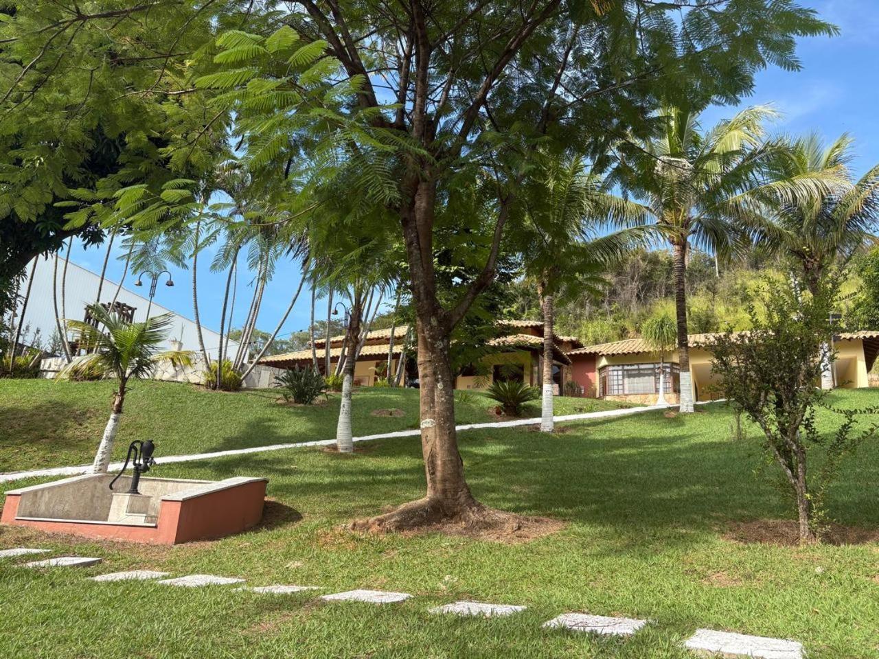 Pousada Duas Marias Lindoia Bagian luar foto
