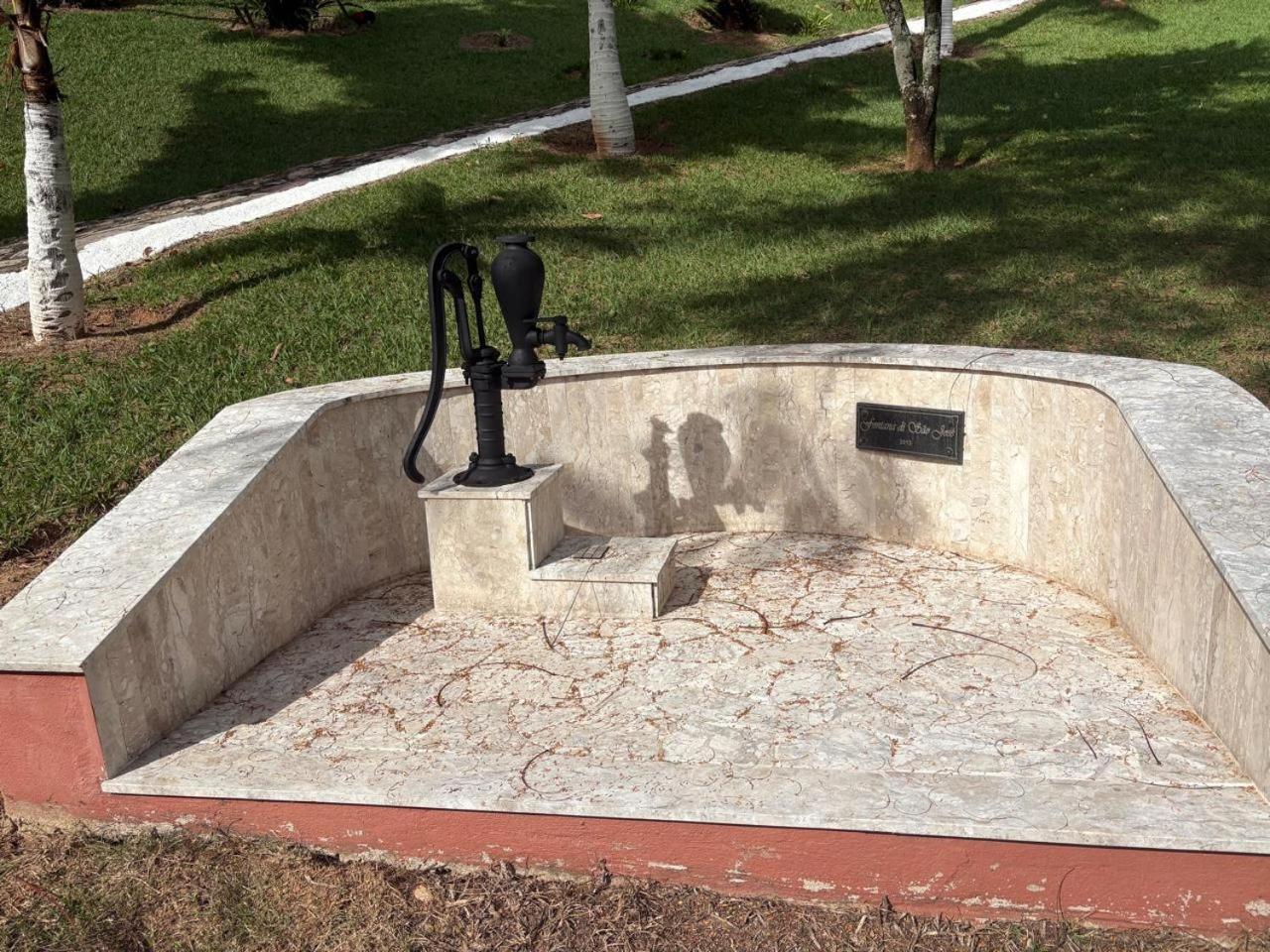 Pousada Duas Marias Lindoia Bagian luar foto